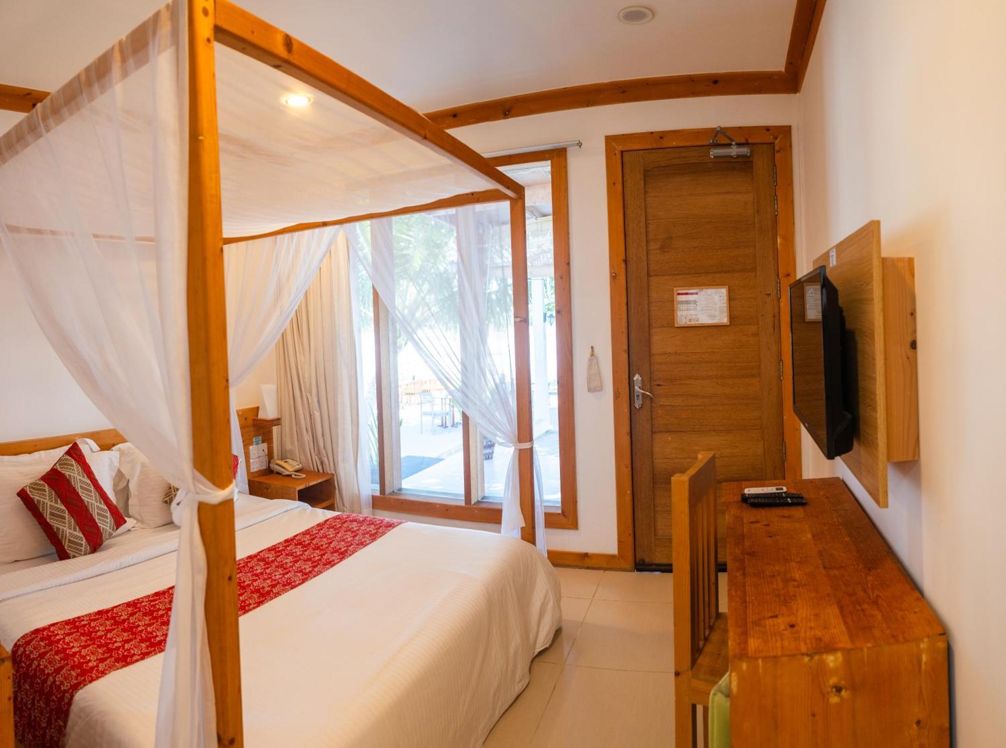 เวฟ ซาวด์ บาย 3เอส มัลดีฟส์ Hotel Addu City ภายนอก รูปภาพ